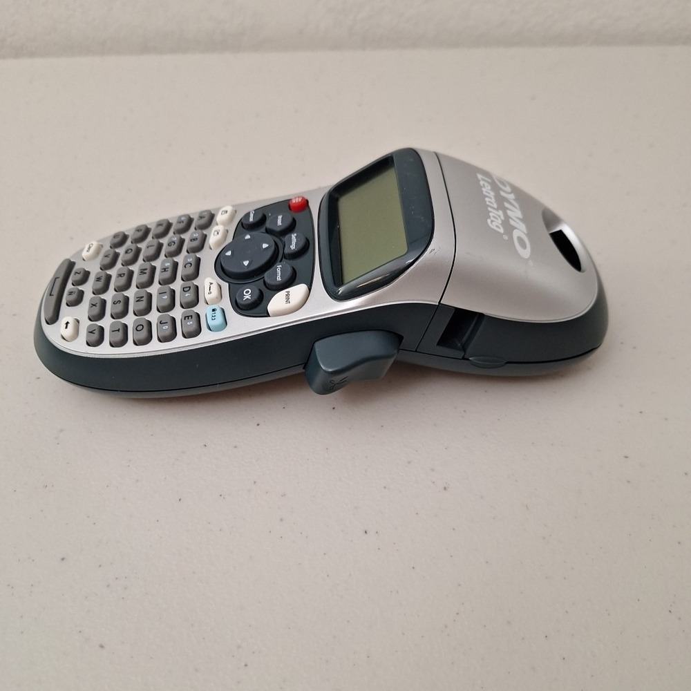 Dymo LetraTag Label Maker Handheld Electronic Printer Keyboard Portable TESTED - Picture 6 of 11
